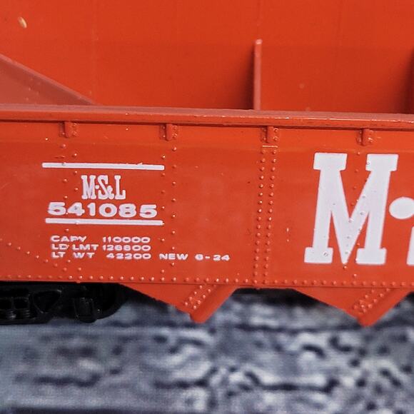 Vintage Bachmann H.O scale MSTL hopper train car red and white - Picture 3 of 10